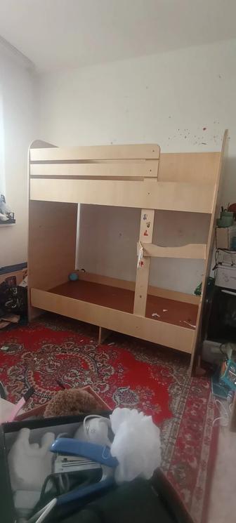 Продам двухъярусную кровать