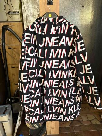 Продам плащ Calvin Klein