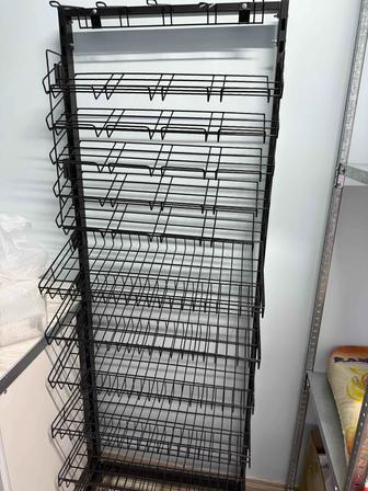 Металлический торговый стеллаж