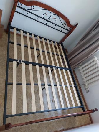 Продам срочно кованную кровать, производство Малайзия