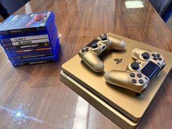 Игровая приставка Sony Playstation 4 в золотом цвете