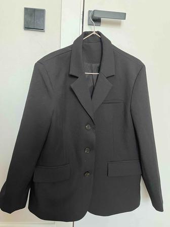 Продам Пиджак черный оверсайз