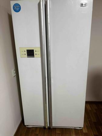 Холодильник LG