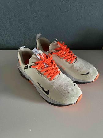 Кроссовки Nike running