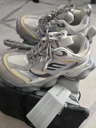 Кроссовки Balenciaga cargo 41 размер