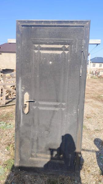 Продаю железные двери