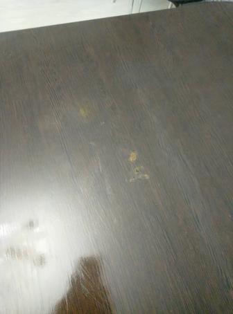 Стол и стулья