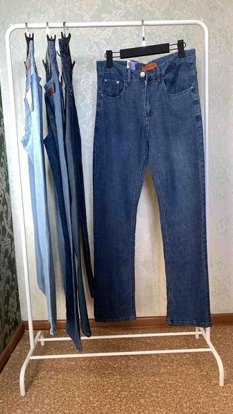 Мужские джинсы