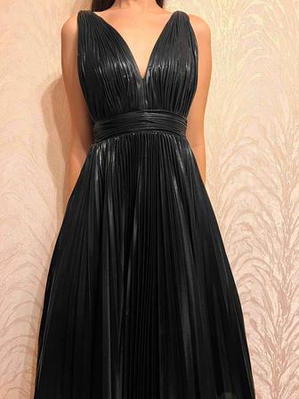 Женское вечернее платье