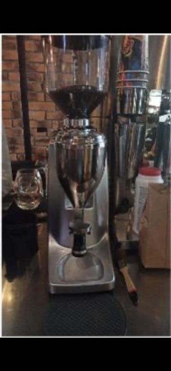 Кофемолка Италия