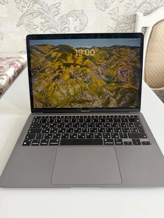 Mac book air 13 (2020)