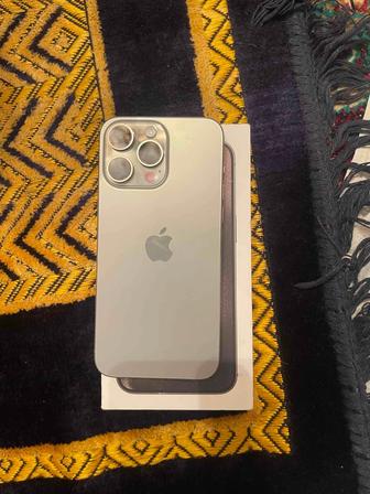 Продам айфон 15 про Макс