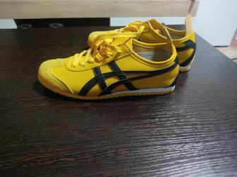 Продаю кроссовки
