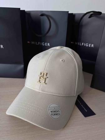 Оригинальные кепки от Tommy Hilfiger