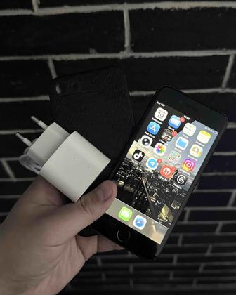 Iphone SE 2020 64гб