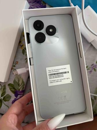 Продам телефон