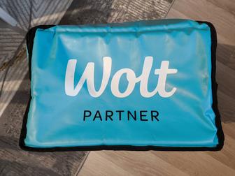 Продам термосумку Wolt, курьерская