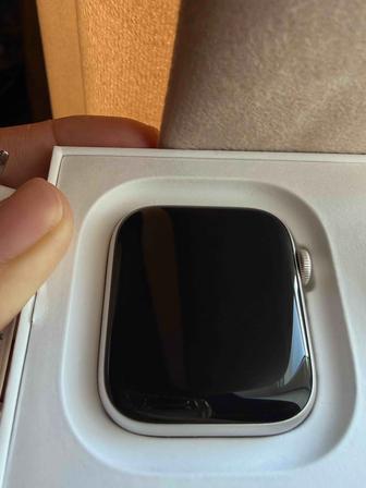 Apple Watch  44mm, starlight-бежевый