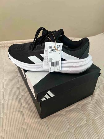 Кроссовки Adidas муж размер 40(25.5)