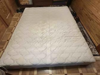 Матрас 160х200 см, толщина 21 см. отдам бесплатно