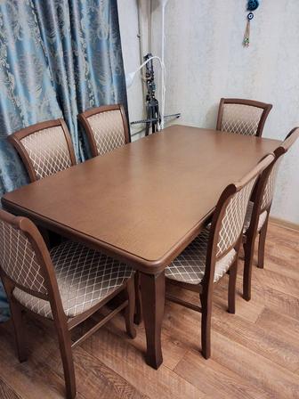 Стол со стульями