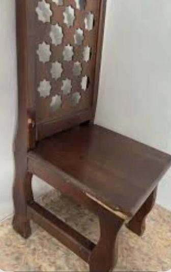 Продам антикварные стулья