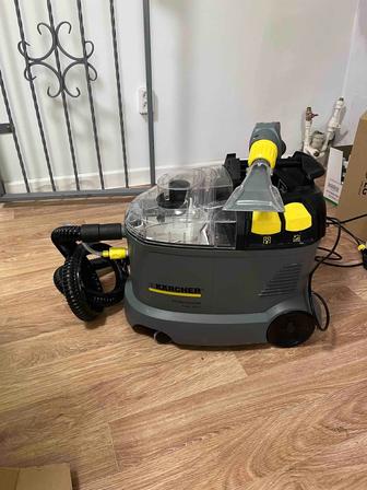 Пылесос Karcher Puzzi 8/1 Anniversary Edition 1.100-248.0 черный
