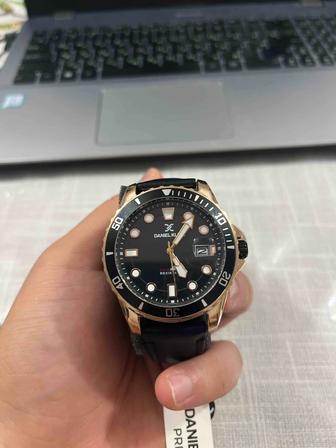 Часы Daniel Klein