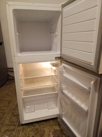 Холодильники двухкамерные разные варианты и цены разные