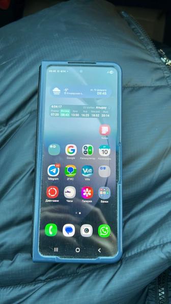 Продам Samsung Z fold