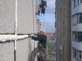 Герметизация межпанэльных швов.