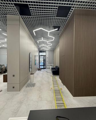 Установка бамбуковых панелей.