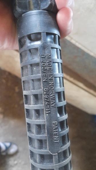 Продам Электрододержатель ESAB 400