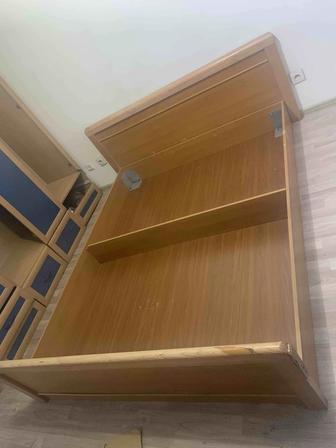 отдам даром кровать и матрас отличное состояние