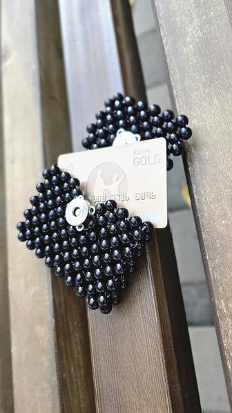 Картхолдер из бусин ручной работы