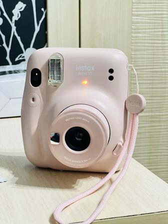 Пленочный фотоаппарат Instax mini 11, розовый