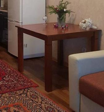 Продажа стола и стульев (Малайзия )