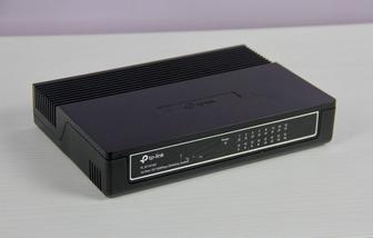 Продам коммутатор TP-Link TL-SF1016D (16 портов, 10/100 Мбит/с)