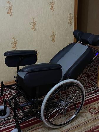 Продам инвалидную коляску ( новую )