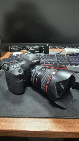 Canon Mark III EOS 5D