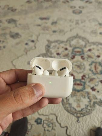 Продаю airpods pro оригинал