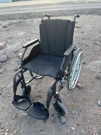 Инвалидная коляска