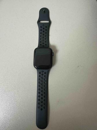 Apple watch se 44mm Nike