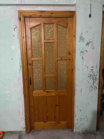 Продам деревянную дверь