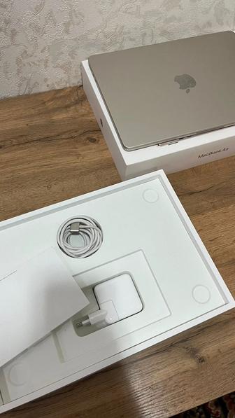 MacBook Air 13 2022 M2/16GB/SSD 256