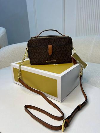 Сумка Michael Kors в фирменной подарочной коробке