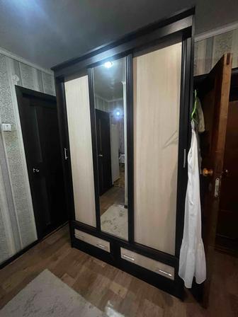 Продам шкаф для одежды дешево в отличном состоянии