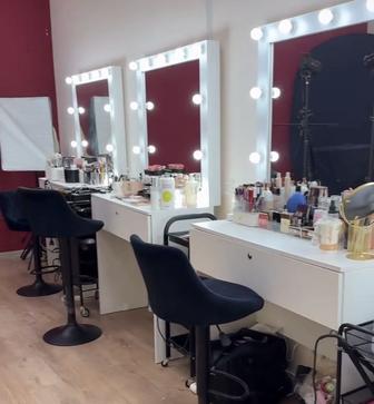 Продам визажные столы