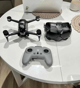 Продам Дрон DJI FPV Combo новый