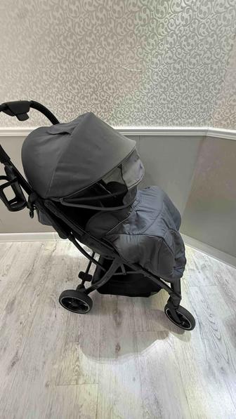 Продам коляску прогулочную